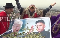 Video: Pháp sư Peru "làm phép" cầu Mỹ-Triều Tiên hòa bình với nhau